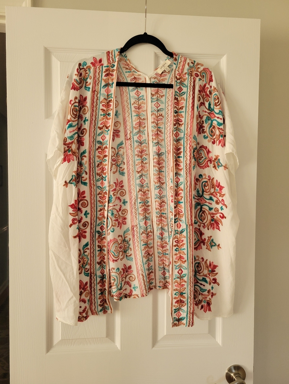 Womens Size M/L White Embroidered Boho Kimono with Teal & Coral Accents